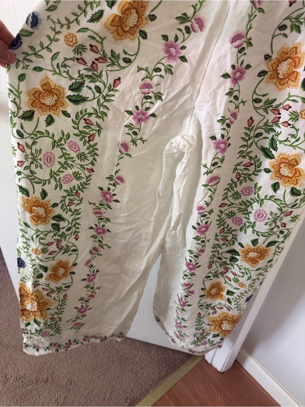 FARM Rio White Floral Embroidered Wide‑Leg Jumpsuit - Picture 7 of 8